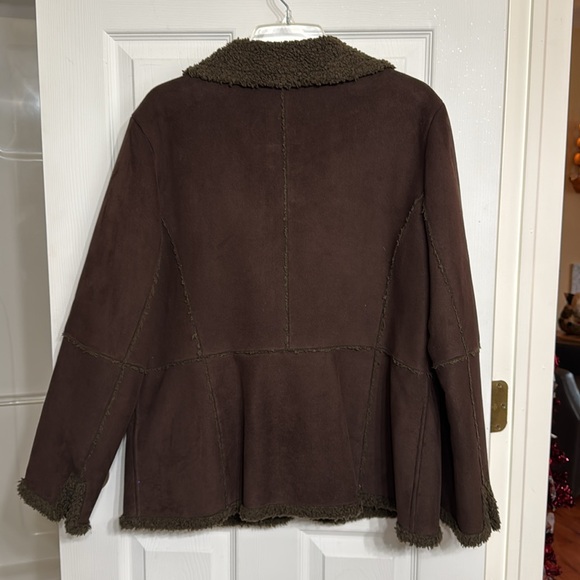 Jones New York Faux Suede Shearling Jacket- Brown-L-Excellent Condition! - Picture 3 of 4